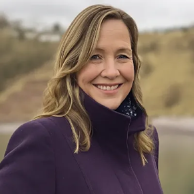 Arlene Stuart Official Speaker Profile Image