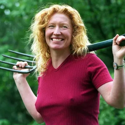 Hire Charlie Dimmock | Booking Agent
