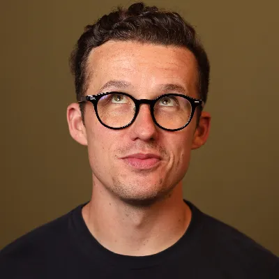 Harry Stachini Official Speaker Profile Image