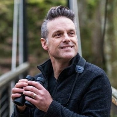 Nick Baker Official Speaker Profile Picture