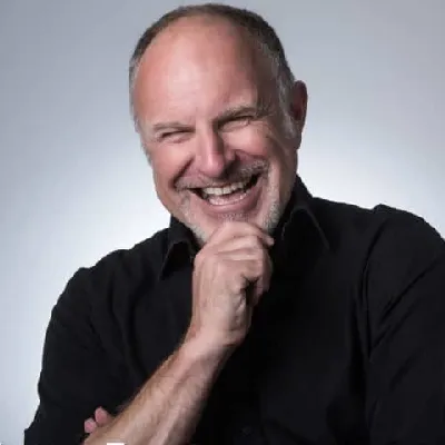 Simon Evans Official Speaker Profile Image