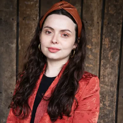 Sophia Smith Galer Official Speaker Profile Image