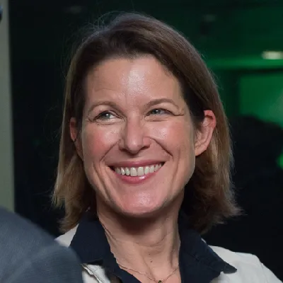 Stephanie Flanders Official Speaker Profile Image