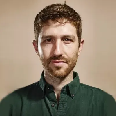 Tristan Harris Official Speaker Profile Image