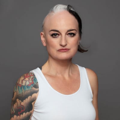 Zoe Lyons Official Speaker Profile Picture
