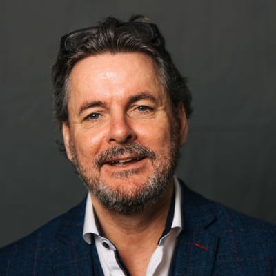 Felix Riley Official Speaker Profile Picture