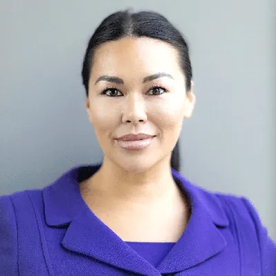 Gina Buckney Official Speaker Profile Image