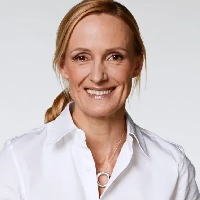 Helga Hengge Official Speaker Profile Image