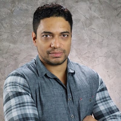 Piers Linney Official Speaker Profile Picture