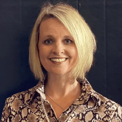 Susannah Schofield Official Speaker Profile Image
