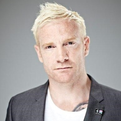 Iwan Thomas Official Speaker Profile Picture